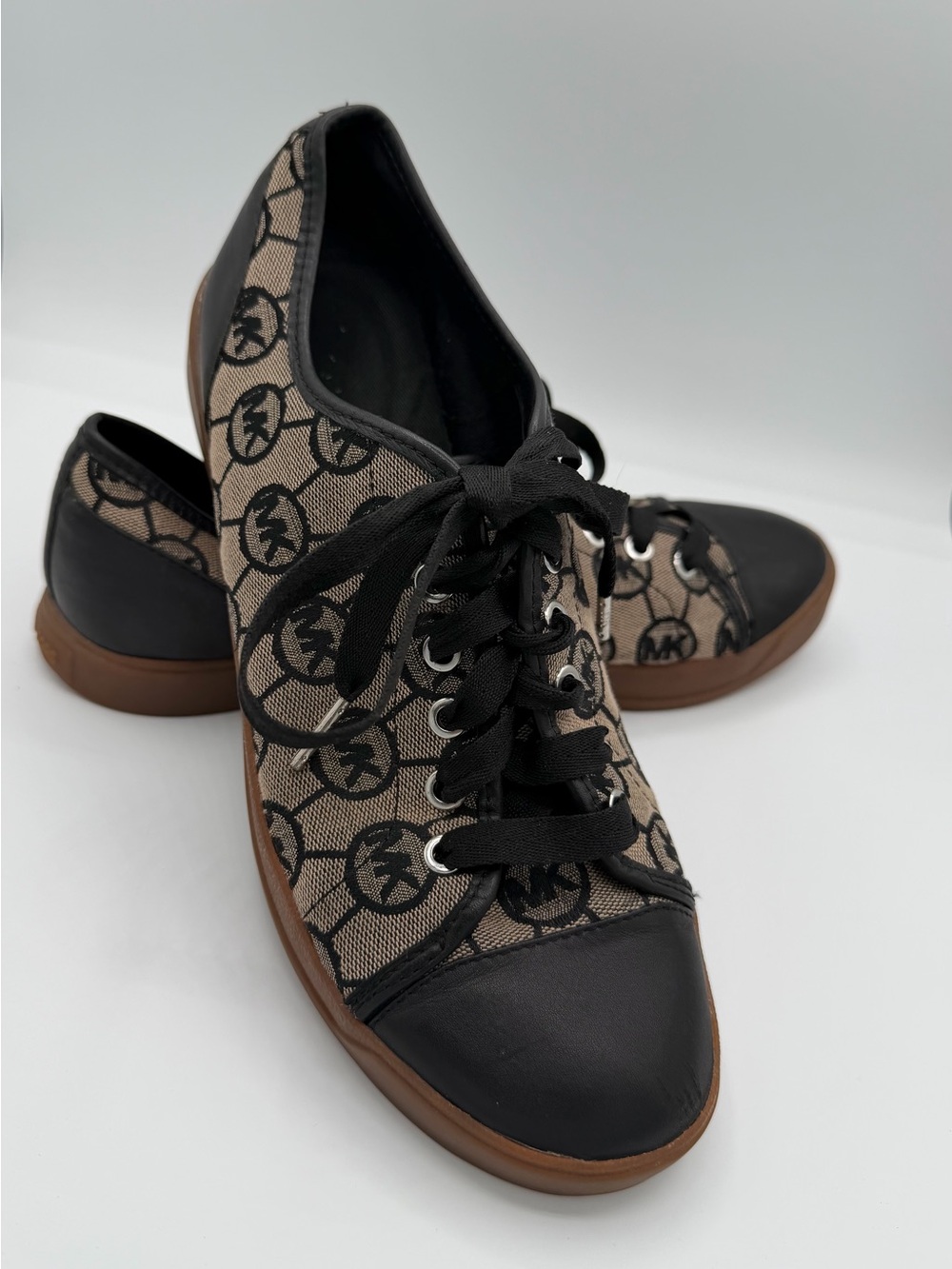 Michael Kors Women’s City Sneakers Size 10